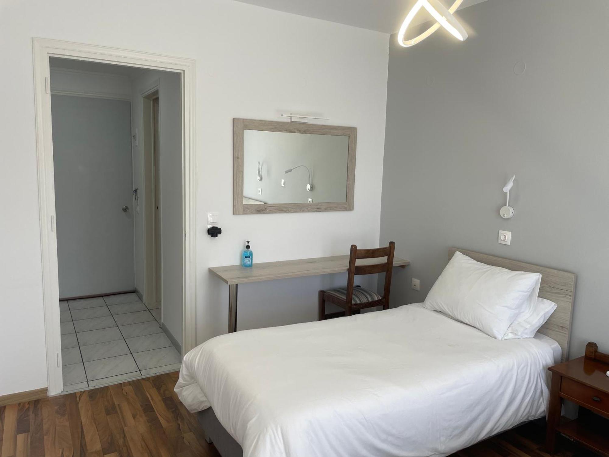 Hotel Anthousa Samos Town Extérieur photo